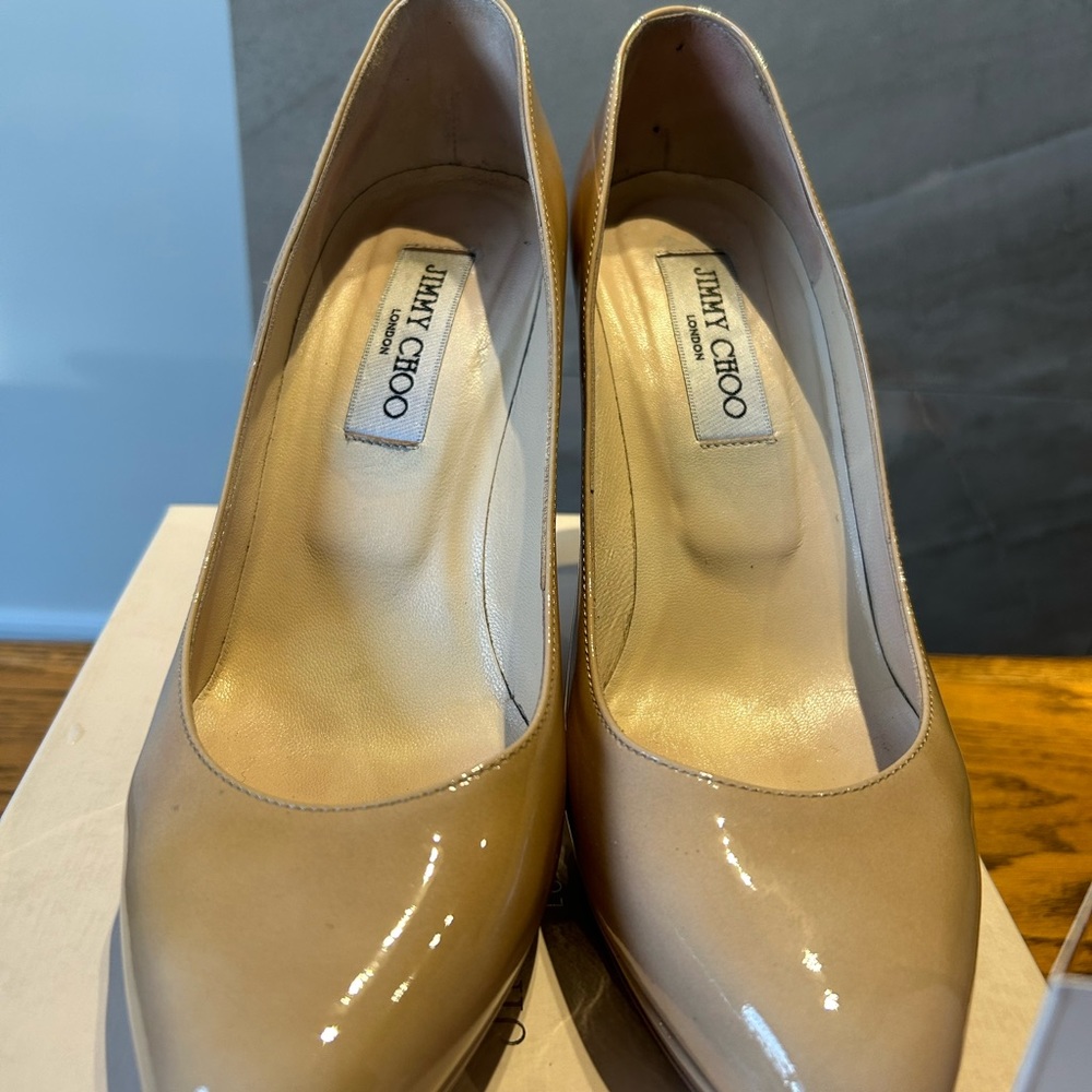Classic Black Jimmy Choo Patent Leather 247 Aimee  38.5